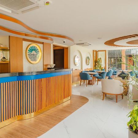 Umet Seaview Hotel With Free Airport Pick Up And Drop T&C Apply Malé Exterior foto