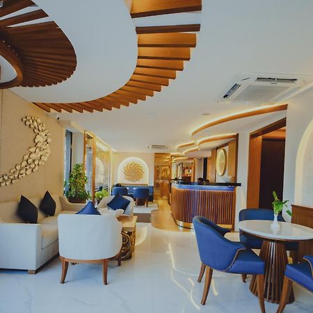 Umet Seaview Hotel With Free Airport Pick Up And Drop T&C Apply Malé Exterior foto