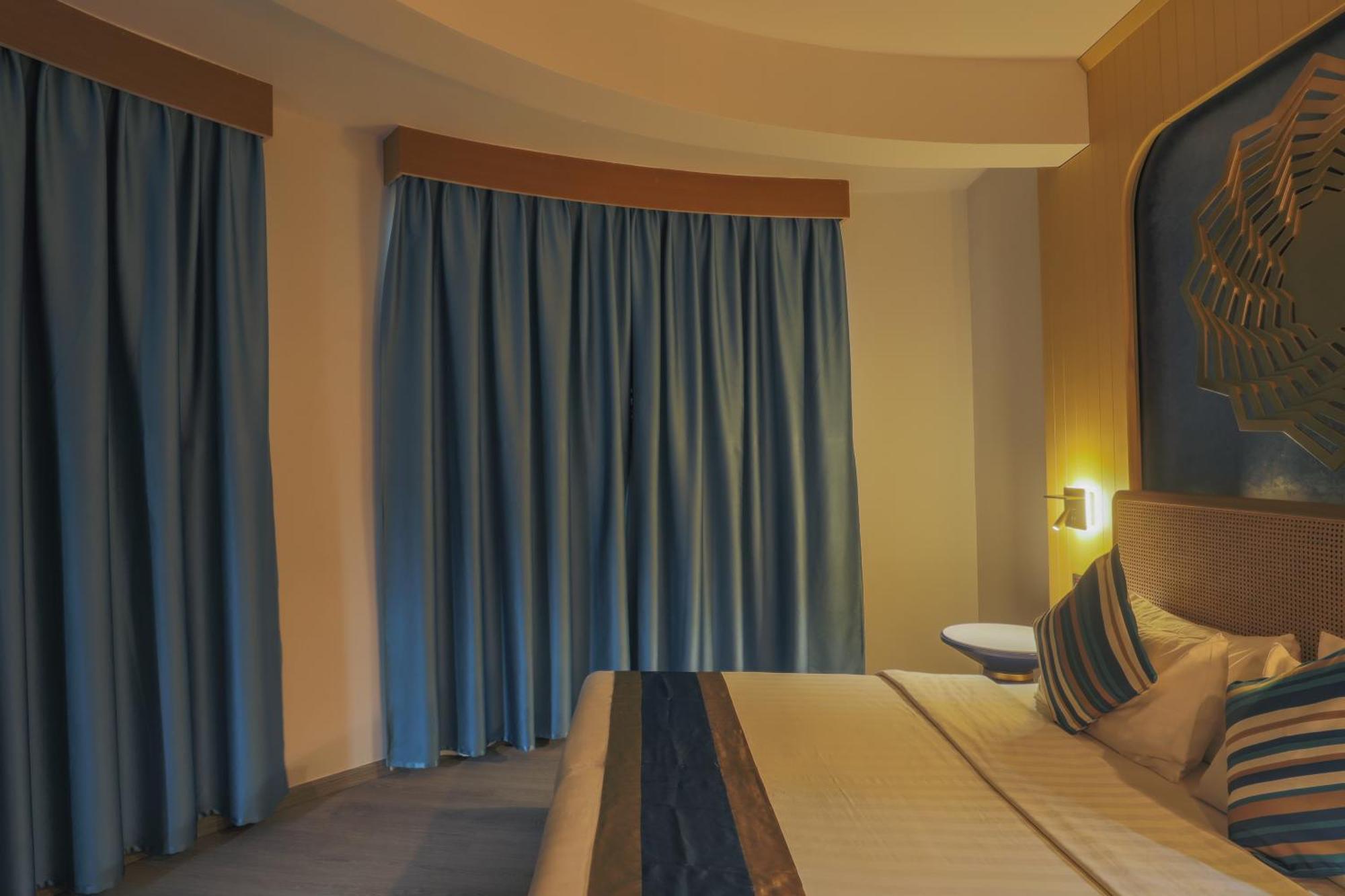 Umet Seaview Hotel With Free Airport Pick Up And Drop T&C Apply Malé Exterior foto