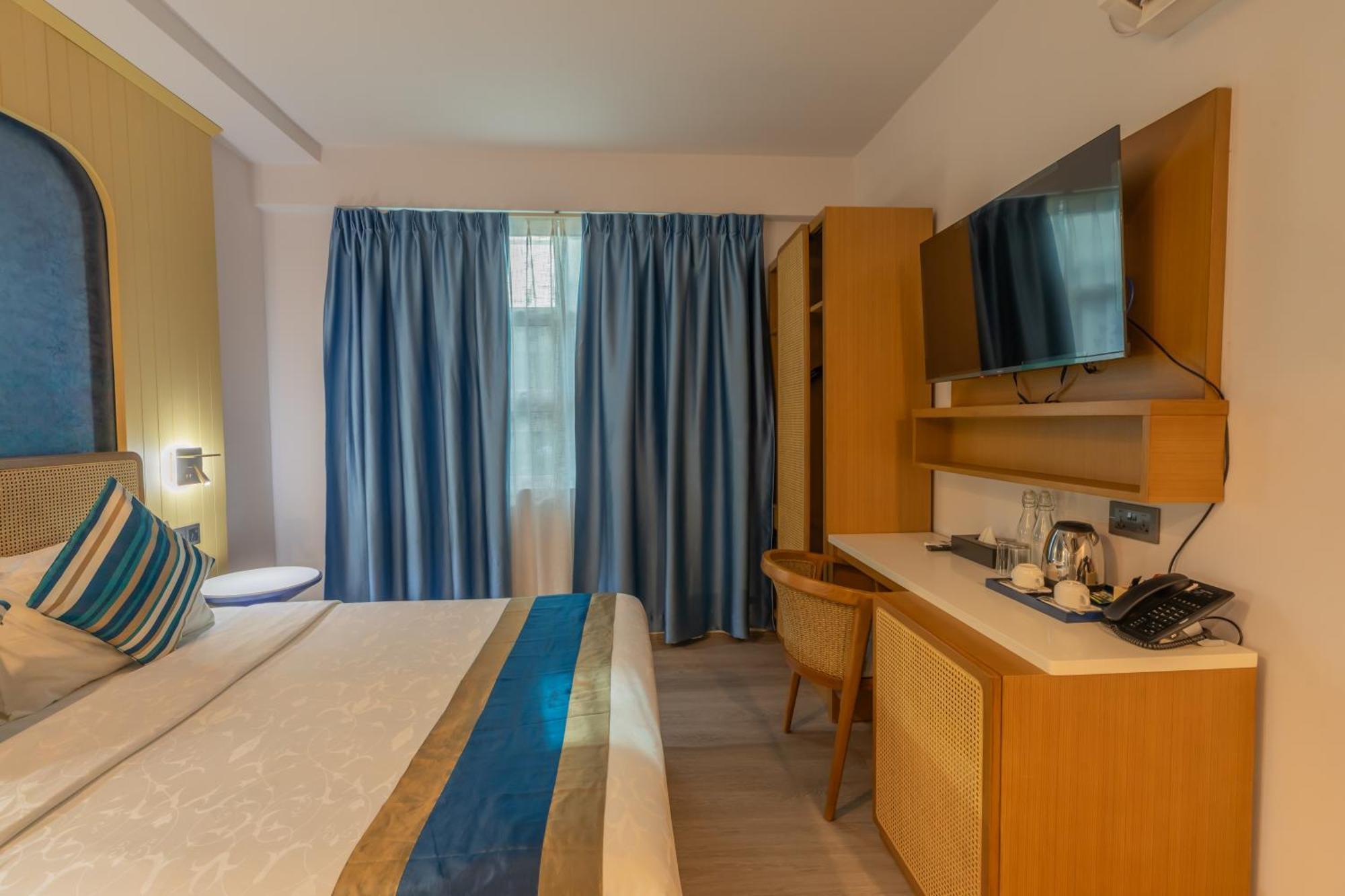 Umet Seaview Hotel With Free Airport Pick Up And Drop T&C Apply Malé Exterior foto