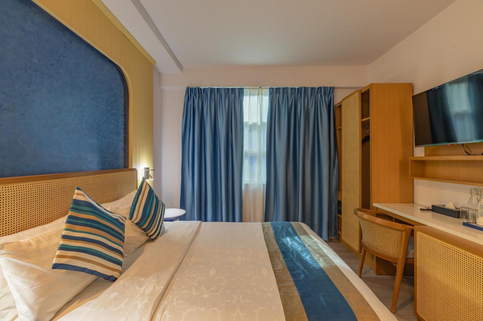 Umet Seaview Hotel With Free Airport Pick Up And Drop T&C Apply Malé Exterior foto