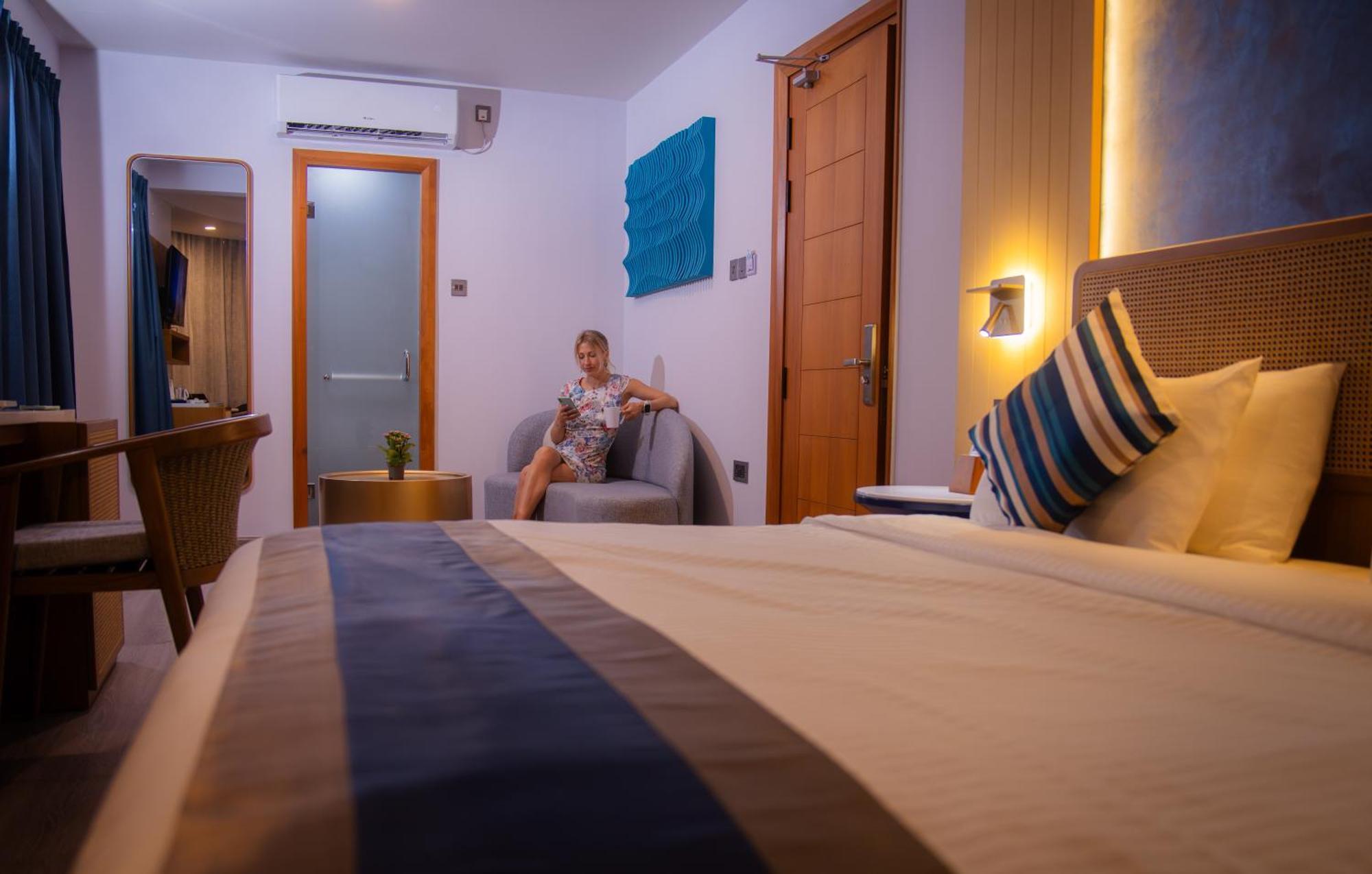 Umet Seaview Hotel With Free Airport Pick Up And Drop T&C Apply Malé Exterior foto