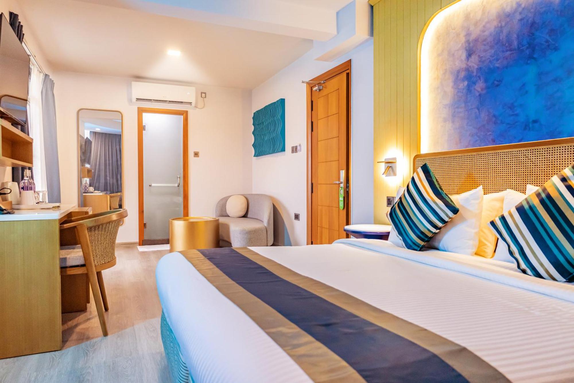 Umet Seaview Hotel With Free Airport Pick Up And Drop T&C Apply Malé Exterior foto