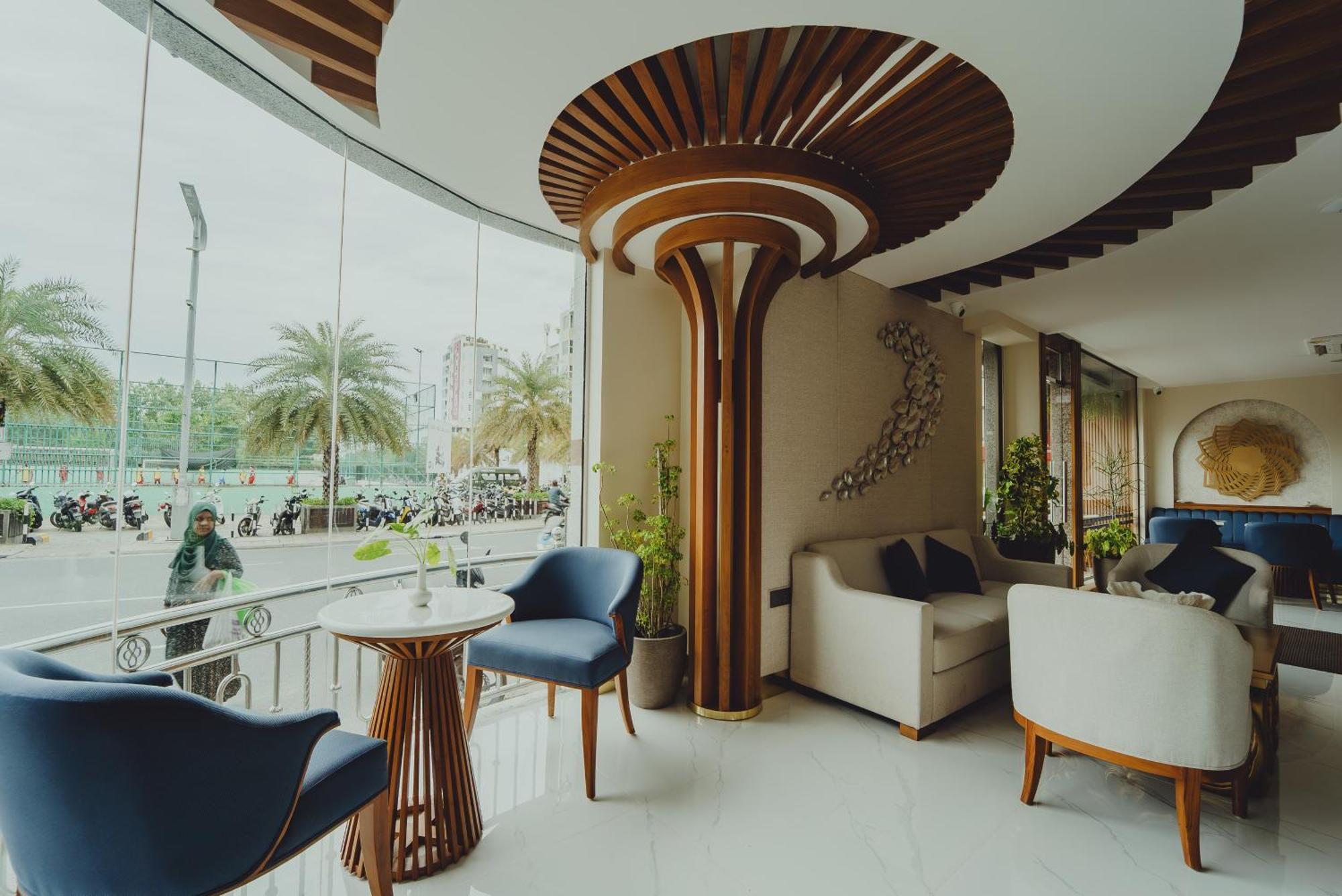 Umet Seaview Hotel With Free Airport Pick Up And Drop T&C Apply Malé Exterior foto