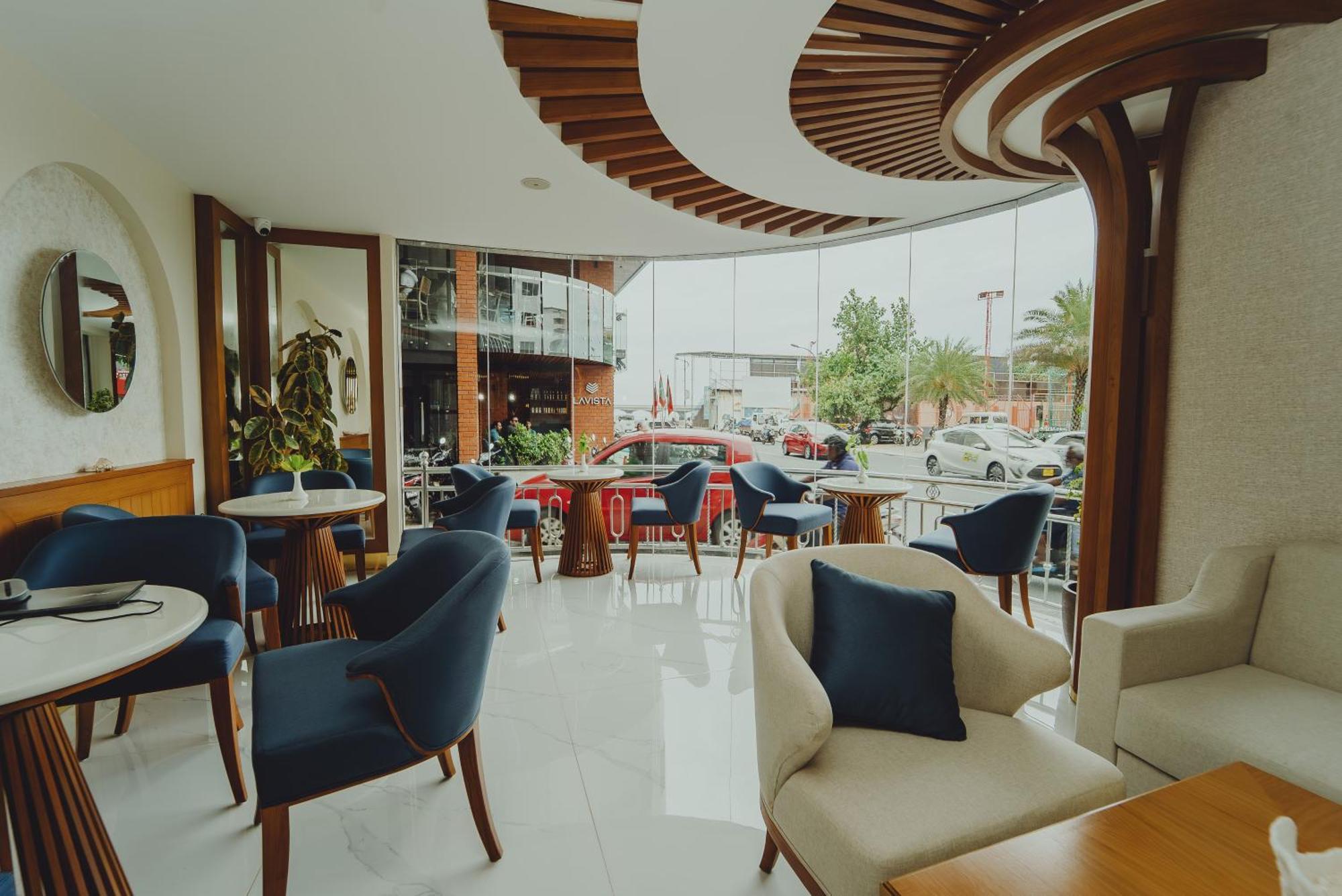 Umet Seaview Hotel With Free Airport Pick Up And Drop T&C Apply Malé Exterior foto